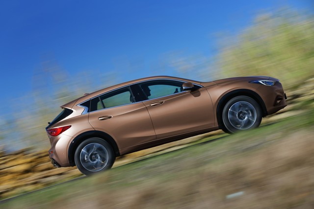 Infiniti Qx30 foto 45