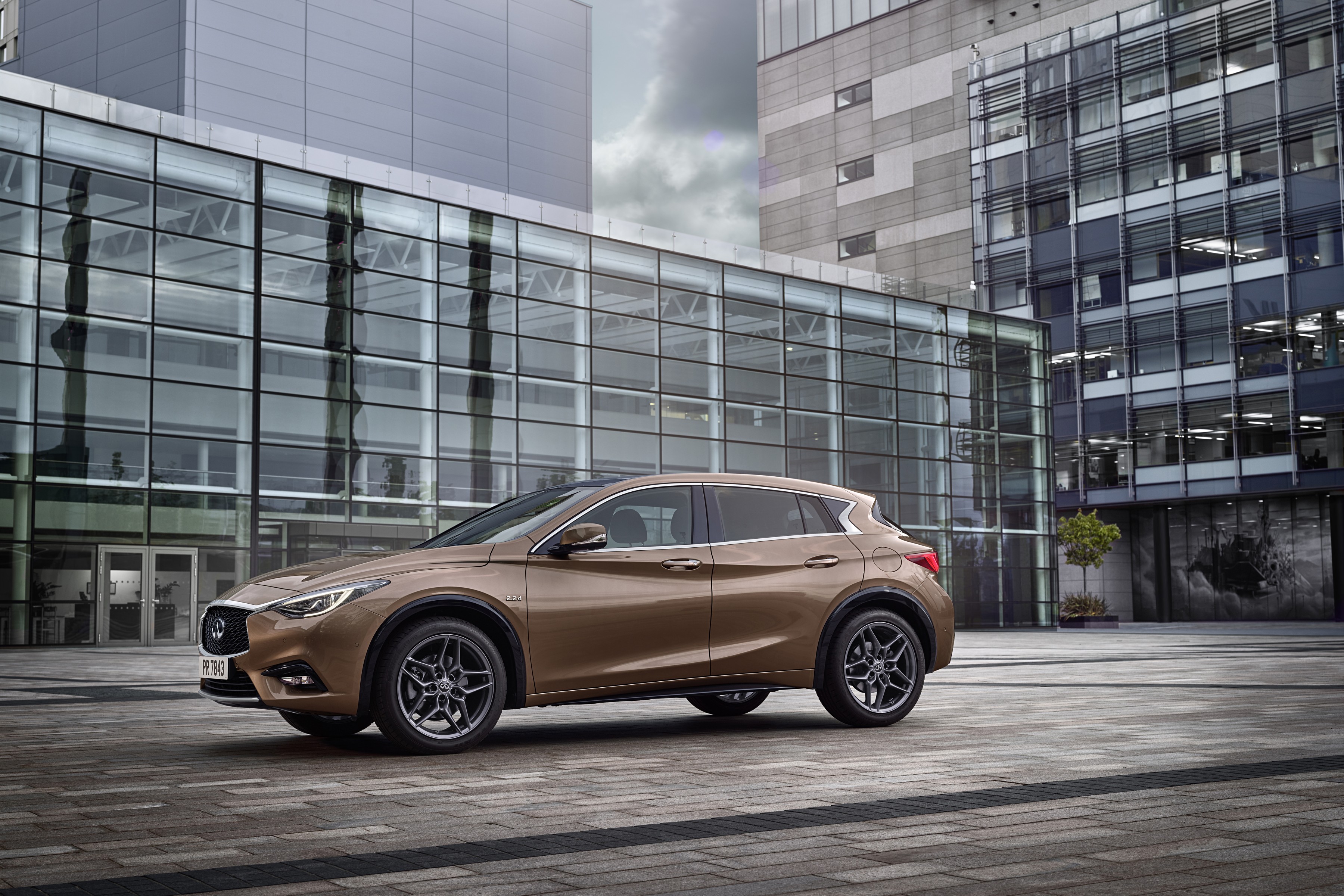 Infiniti Qx30 photo 51