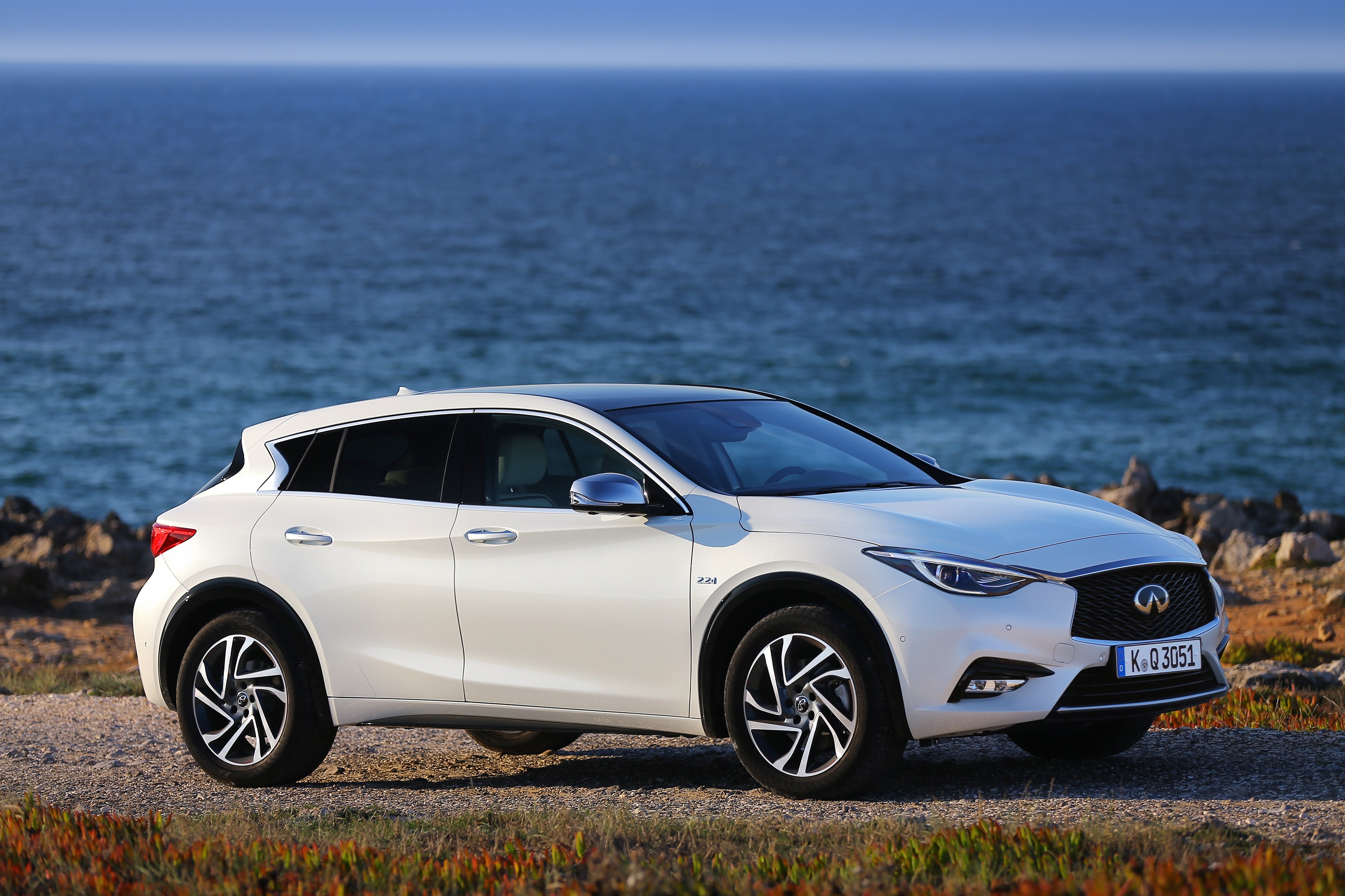 Infiniti Qx30 photo 59
