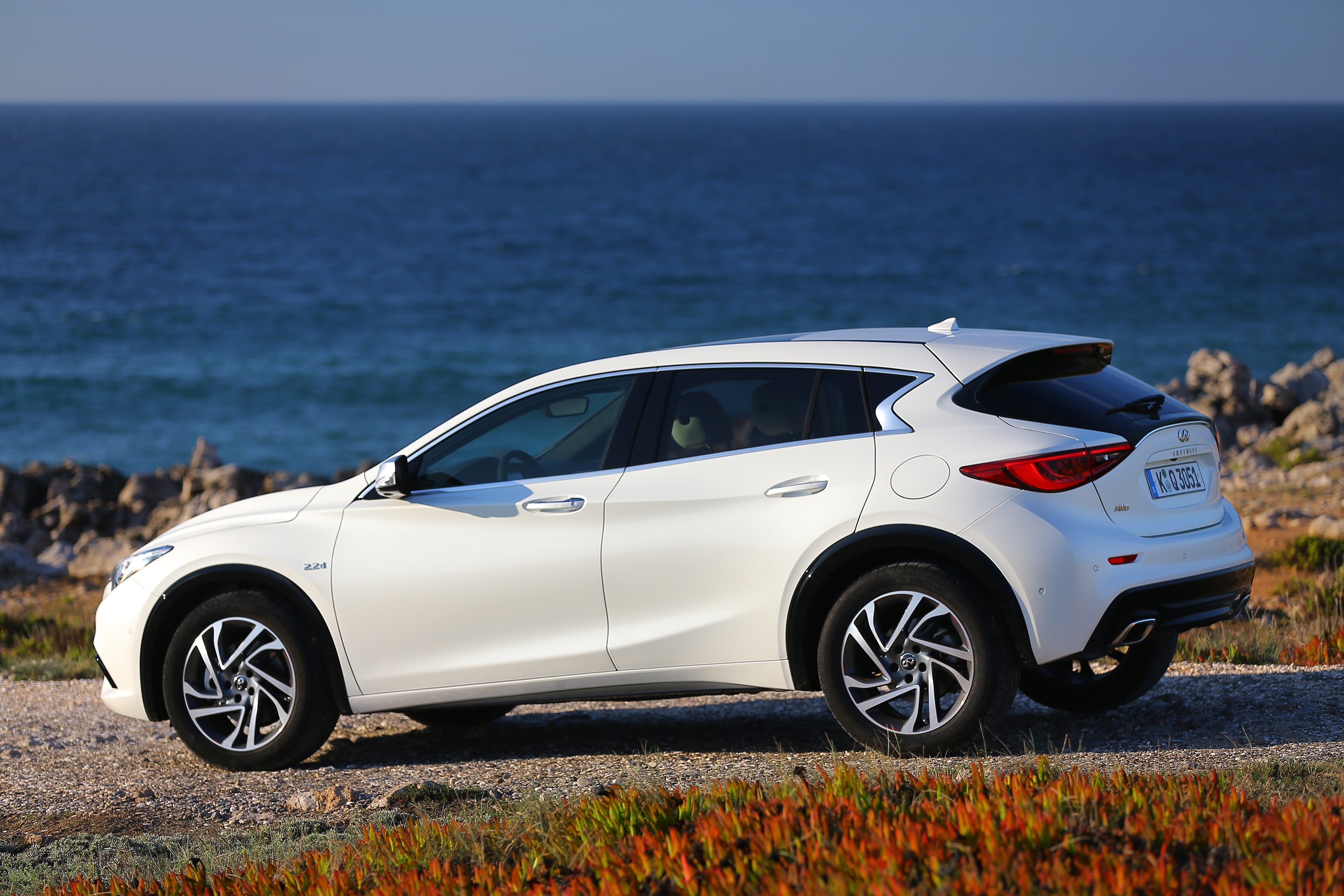 Infiniti Qx30 photo 67