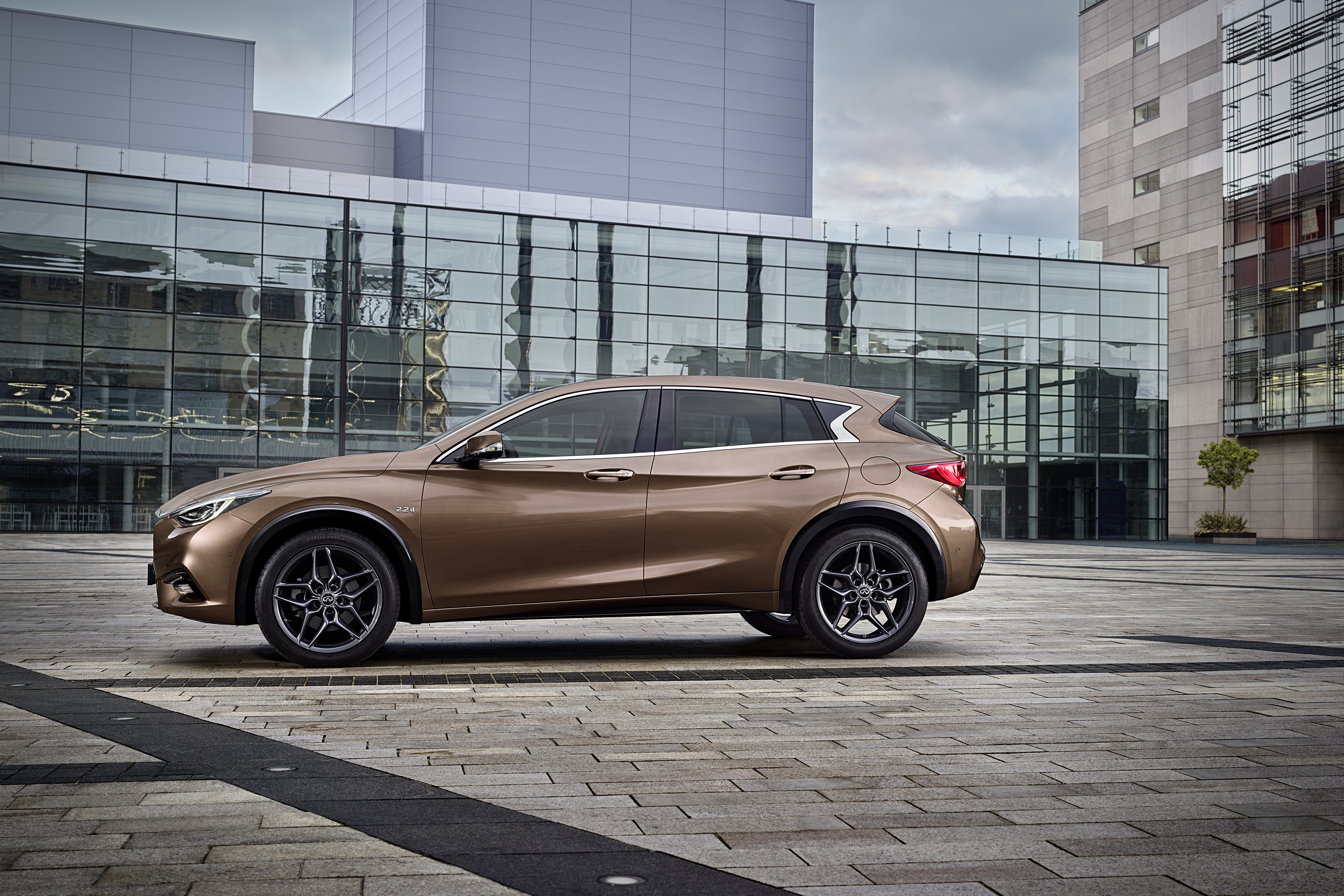Infiniti Qx30 photo 72
