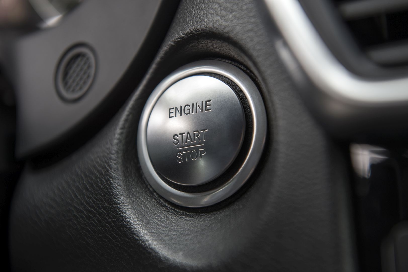 Infiniti Qx30 photo 77