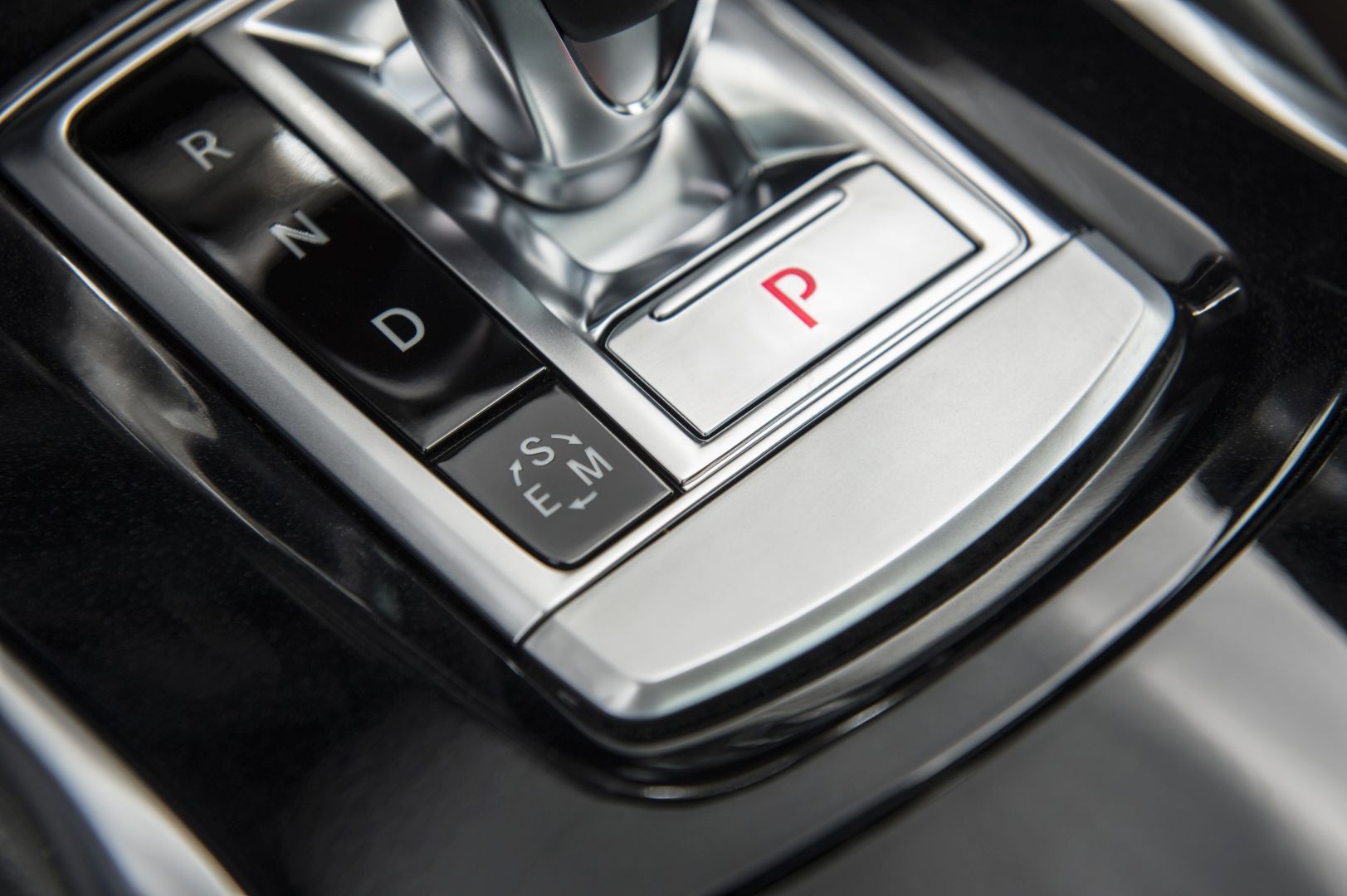 Infiniti Qx30 photo 88