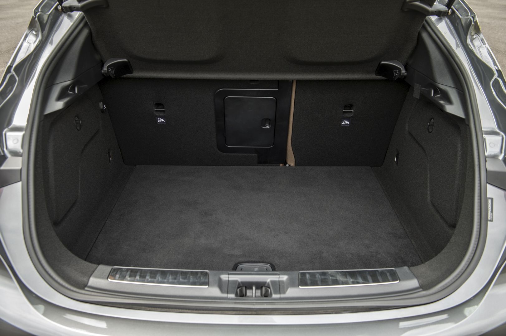 Infiniti Qx30 photo 93