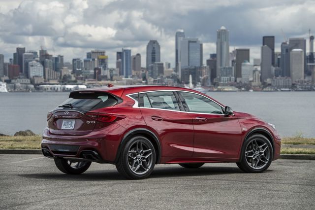 Infiniti Qx30 foto 10