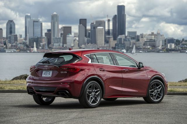 Infiniti Qx30 foto 16