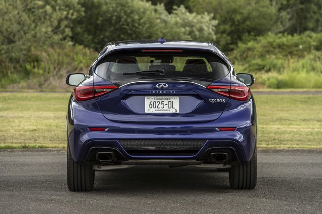 Infiniti Qx30 foto 18