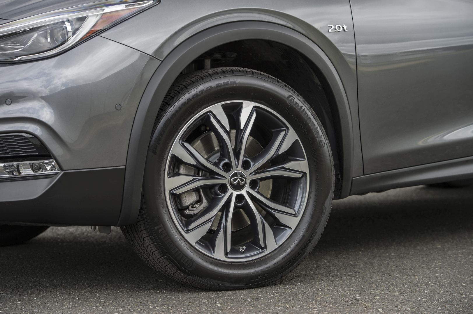 Infiniti Qx30 photo 26