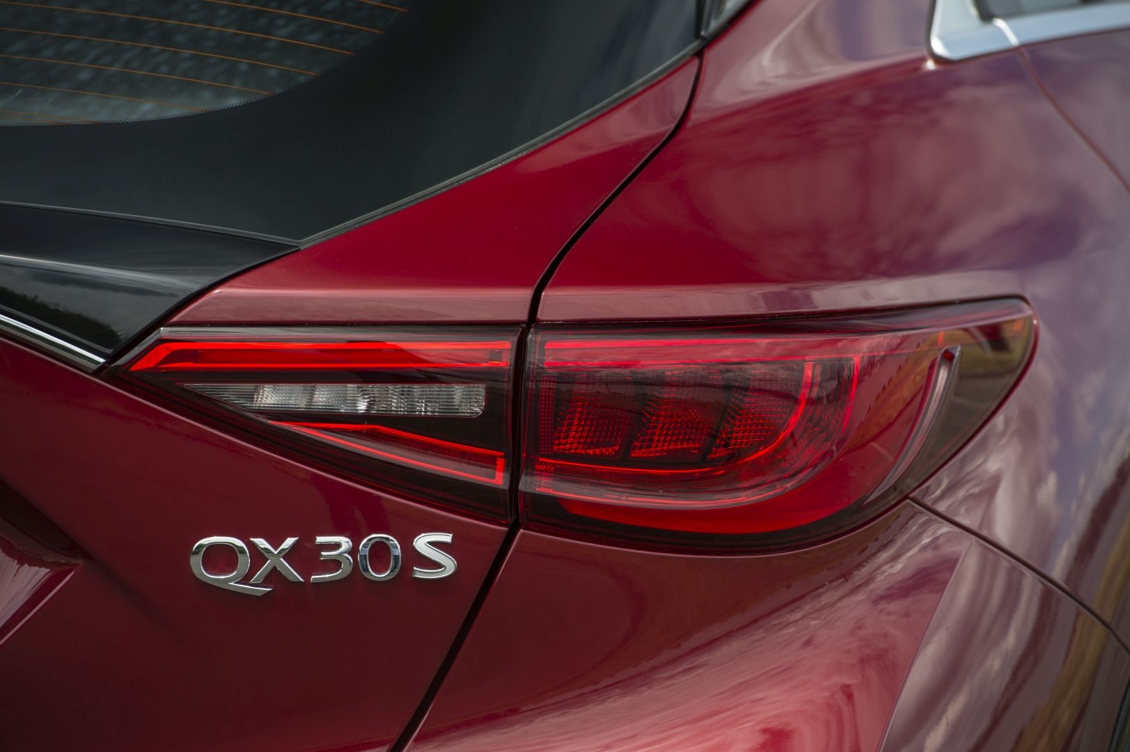 Infiniti Qx30 photo 30