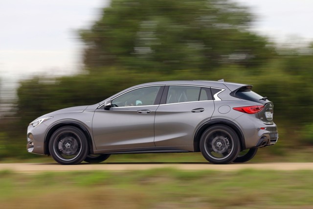 Infiniti Qx30 foto 45