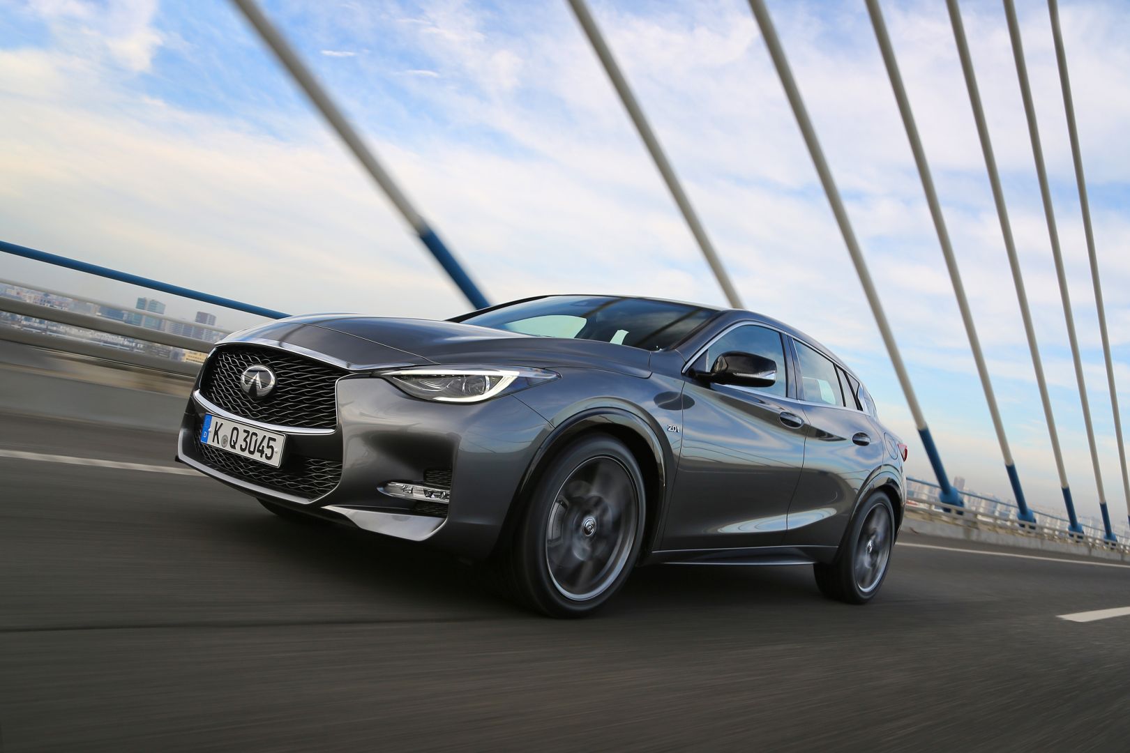 Infiniti Qx30 photo 46