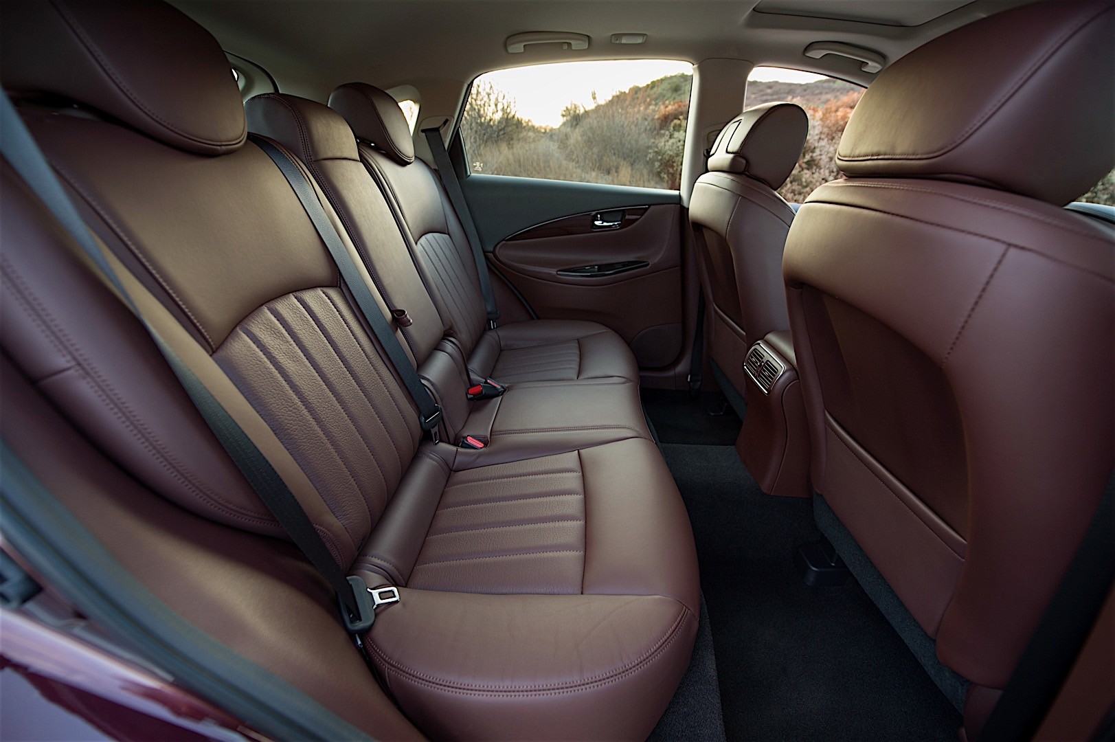 Infiniti Qx50 photo 35