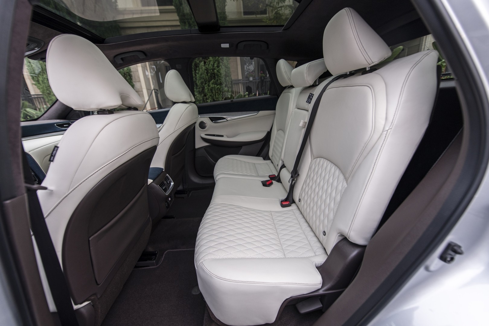 Infiniti Qx50 photo 32