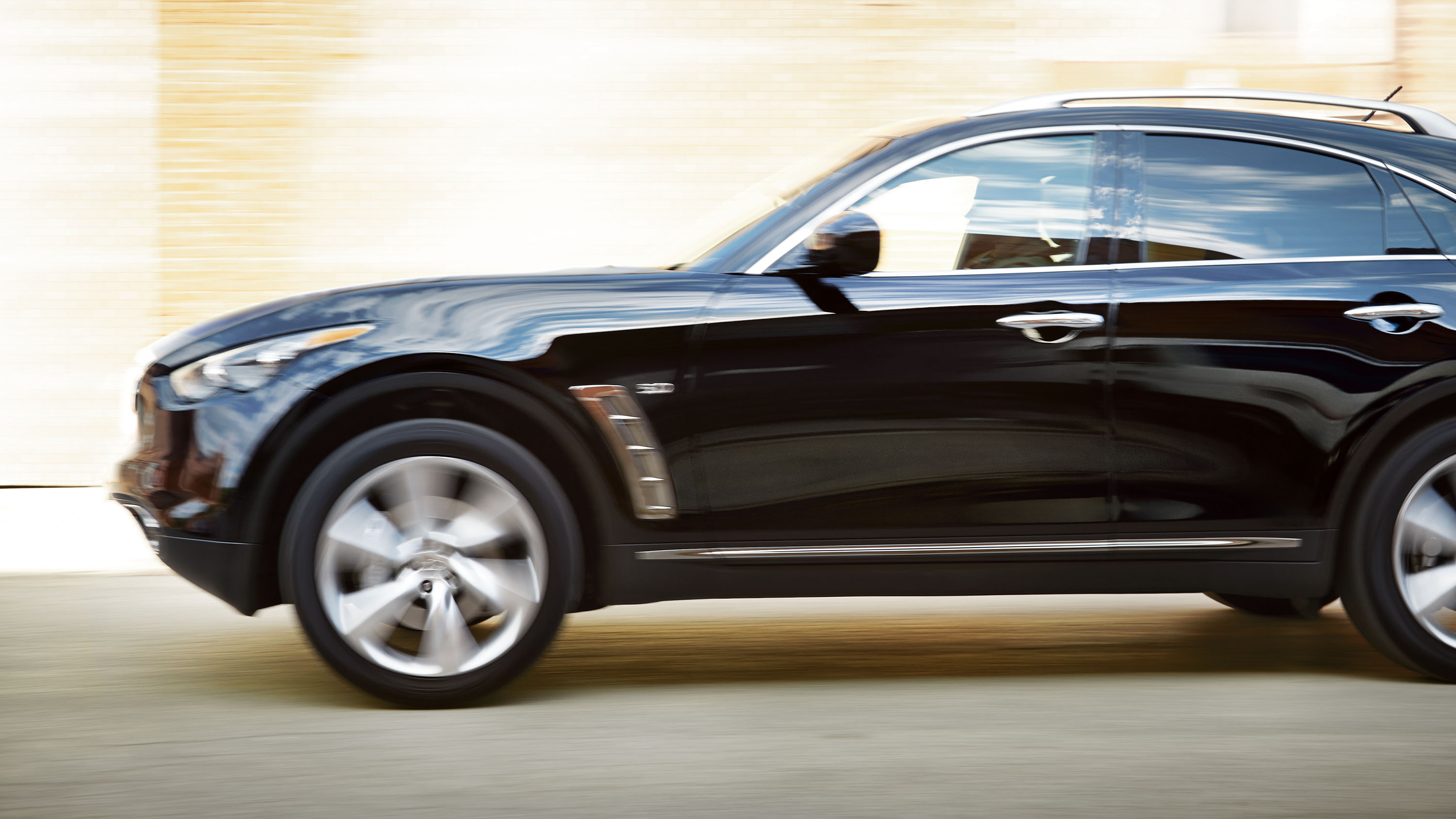 Infiniti Qx70 photo 4