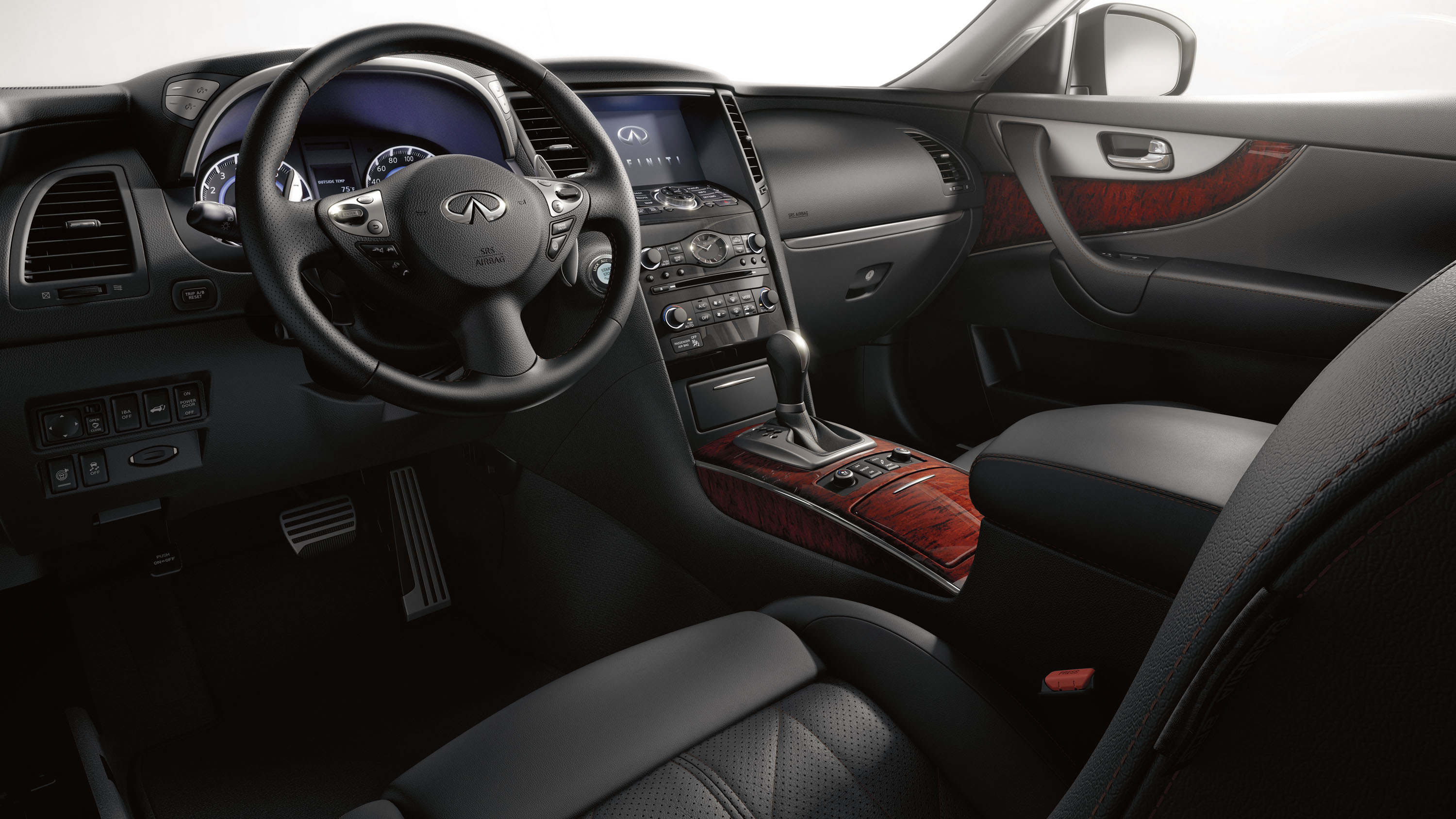 Infiniti Qx70 photo 21
