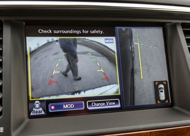 Infiniti Qx80 photo 28