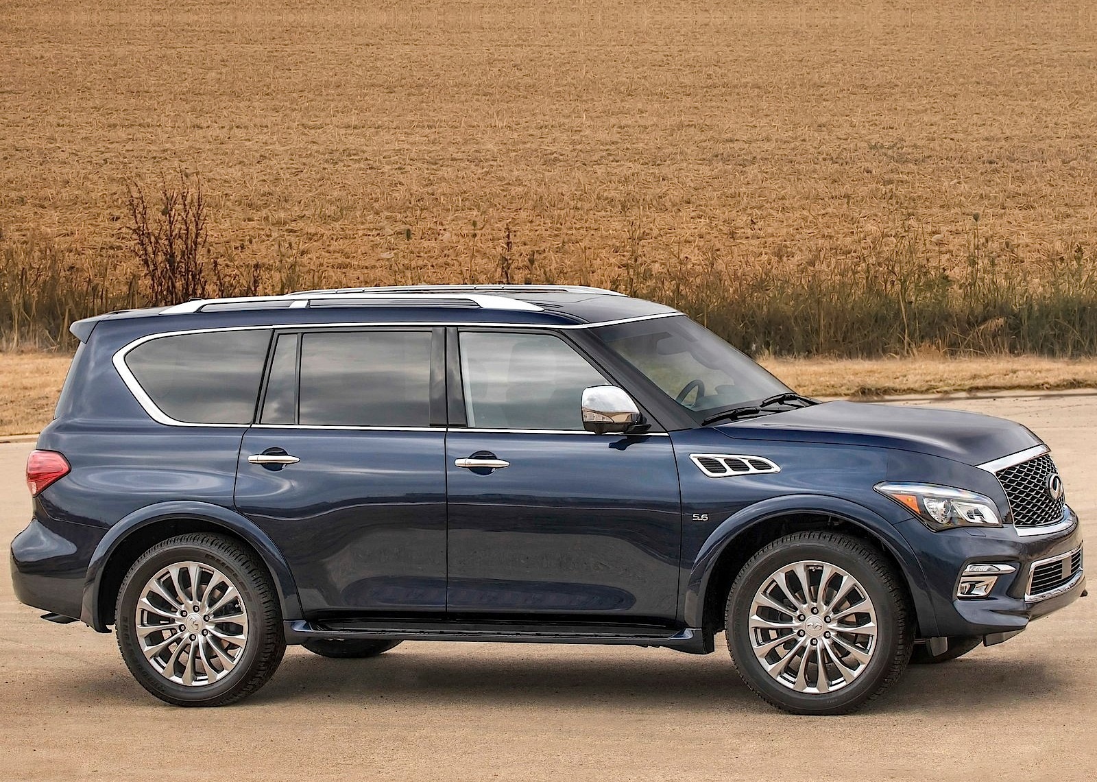 Infiniti Qx80 photo 13