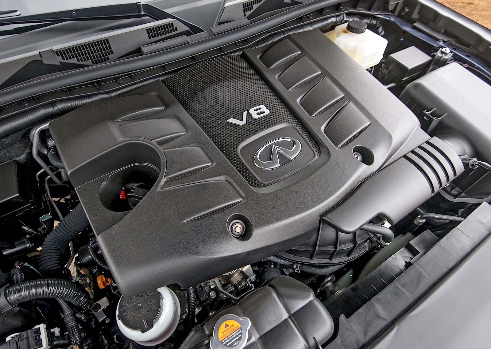 Infiniti Qx80 photo 20