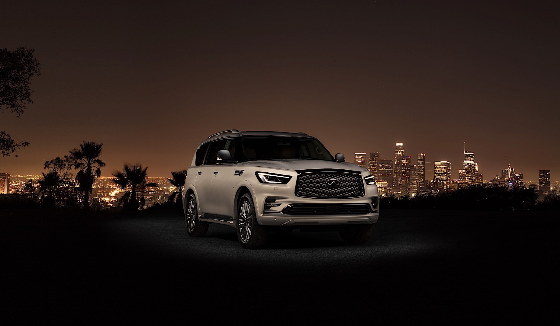 Infiniti Qx80 photo 7