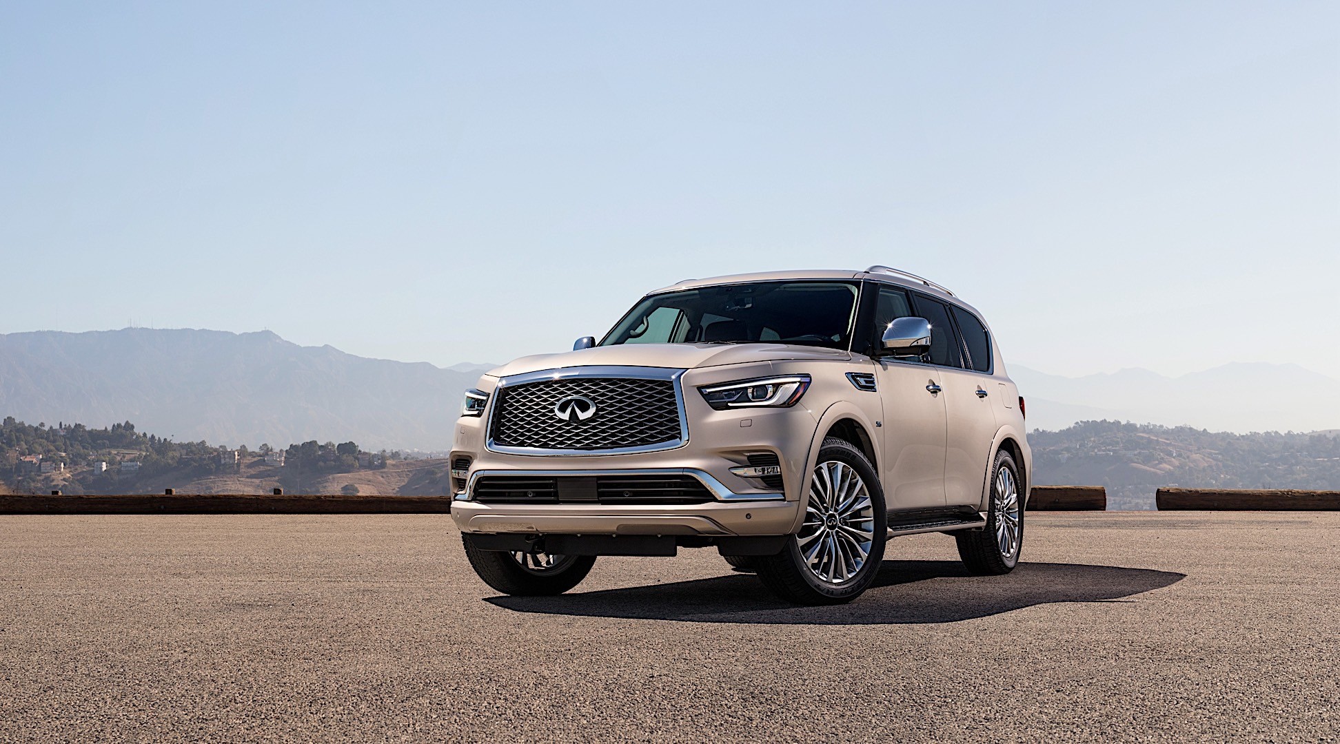 Infiniti Qx80 photo 23