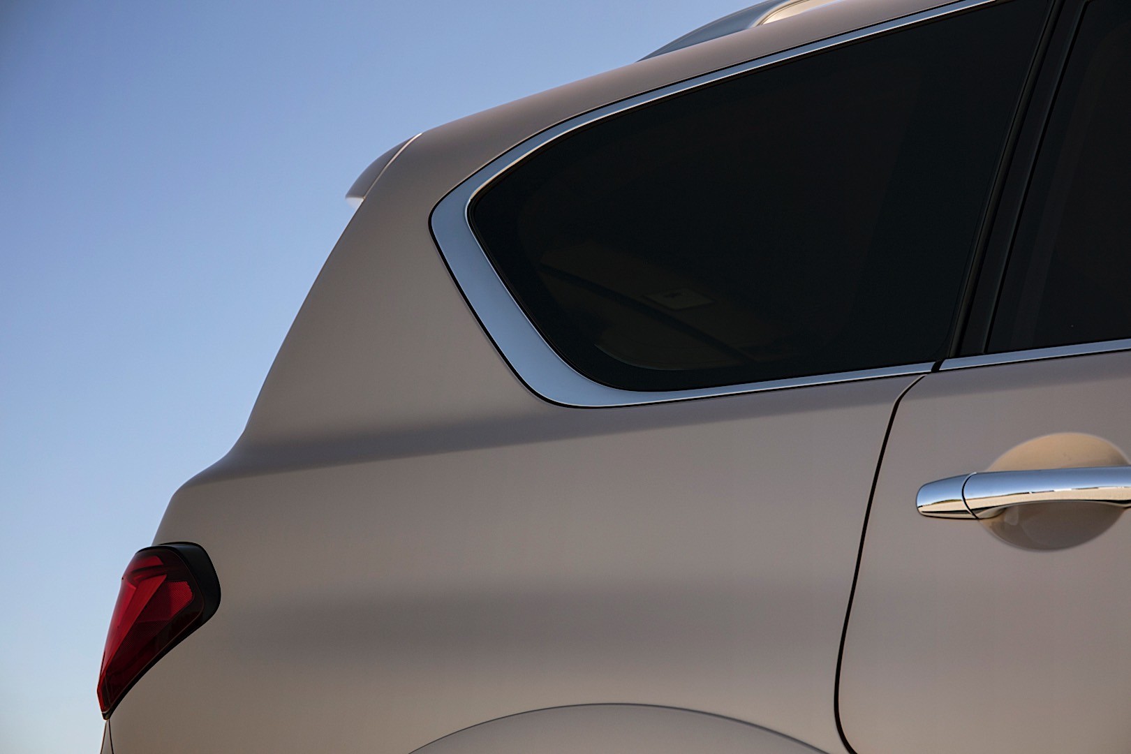 Infiniti Qx80 photo 27