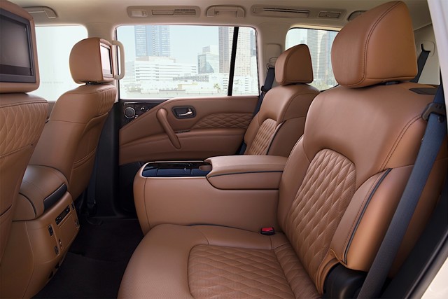 Infiniti Qx80 photo 35