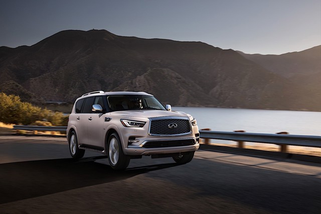 Infiniti Qx80 photo 1