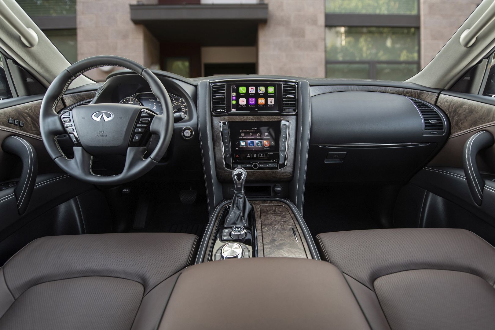 Infiniti Qx80 photo 32