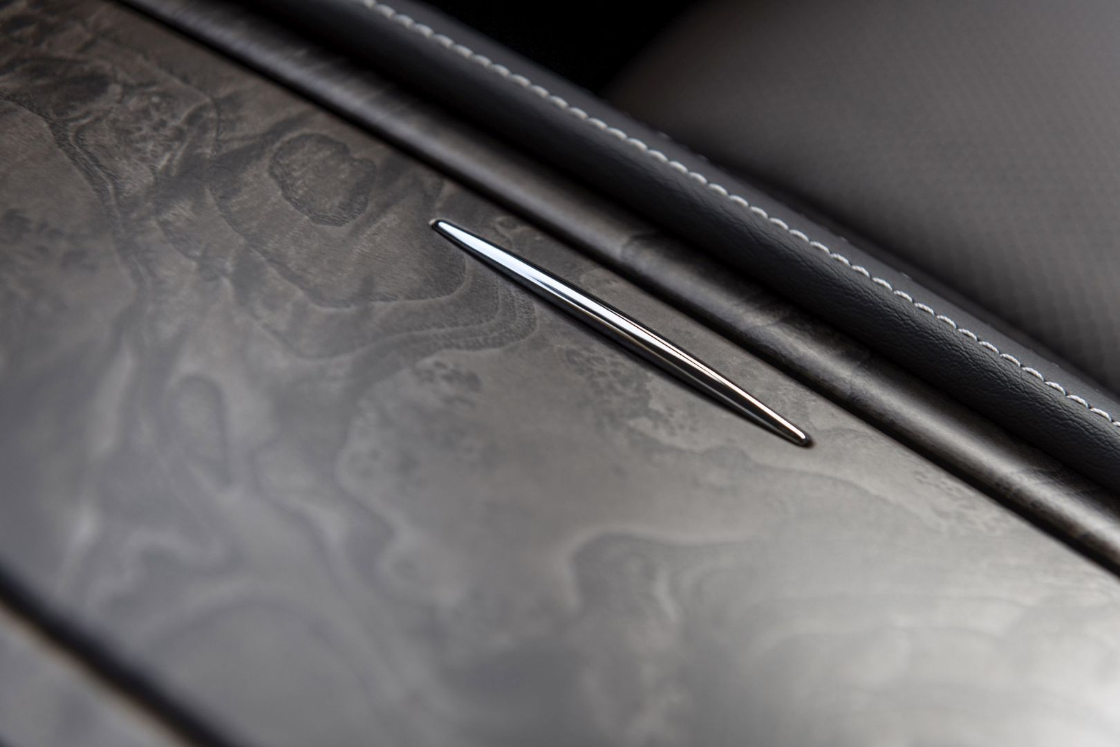 Infiniti Qx80 photo 42