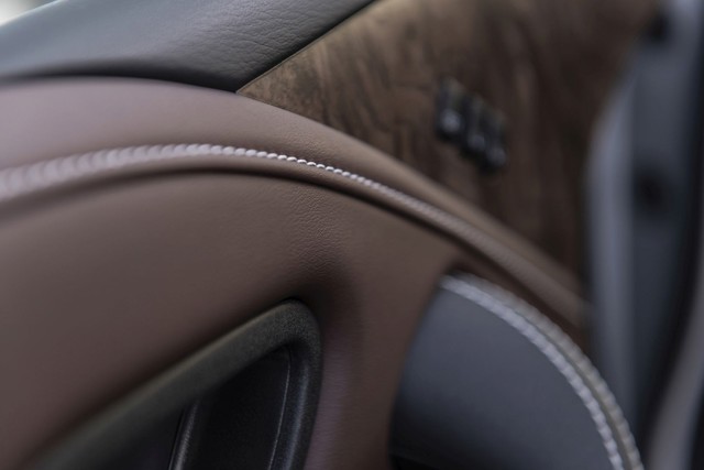 Infiniti Qx80 photo 46