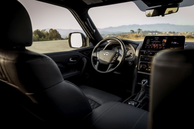 Infiniti Qx80 photo 51