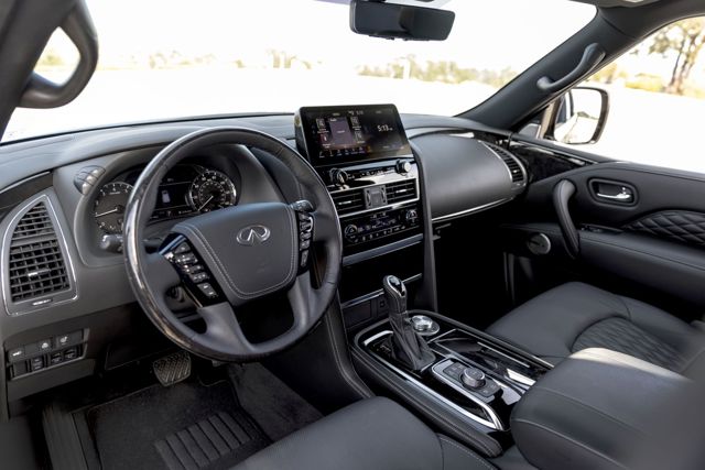 Infiniti Qx80 photo 53