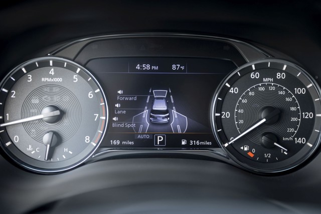 Infiniti Qx80 photo 57