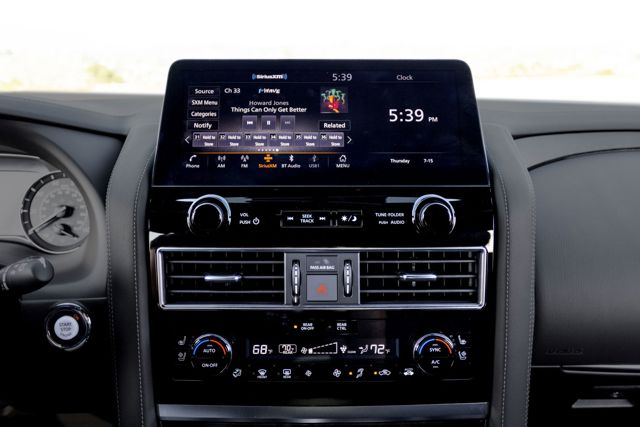 Infiniti Qx80 photo 58