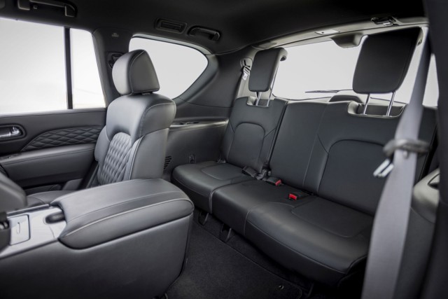Infiniti Qx80 photo 70