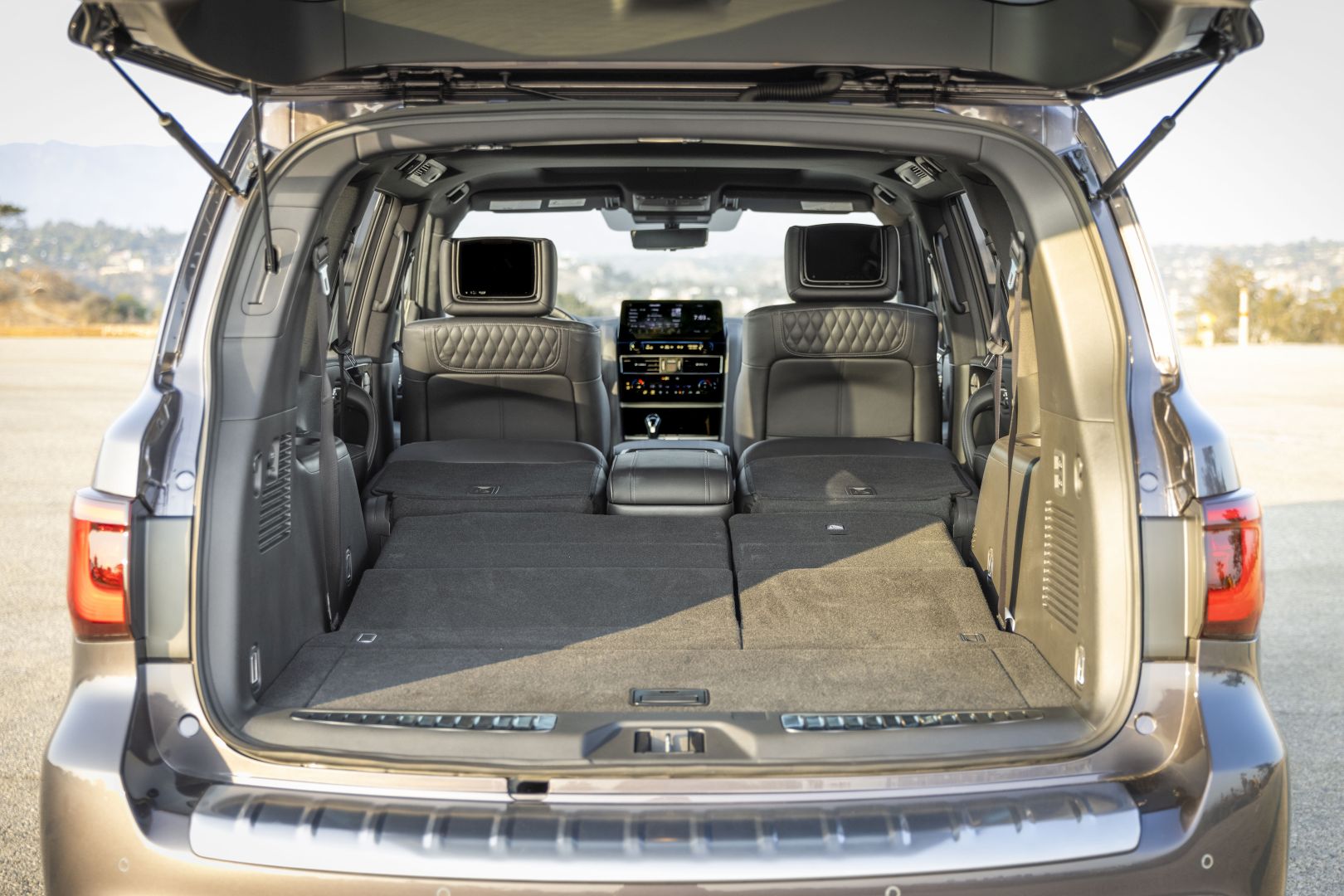 Infiniti Qx80 photo 71