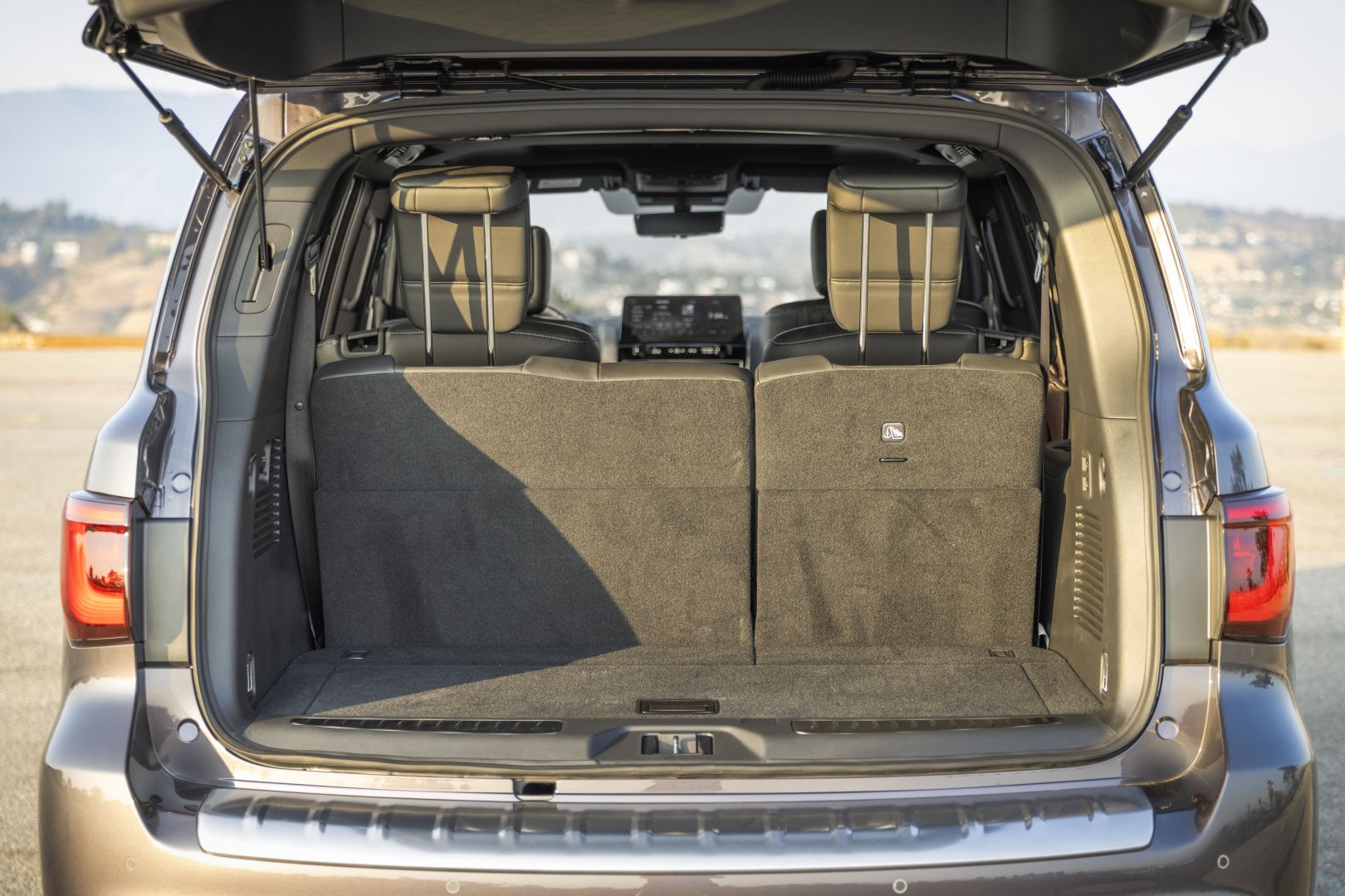 Infiniti Qx80 photo 75