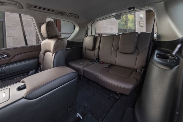 Infiniti Qx80 photo 37