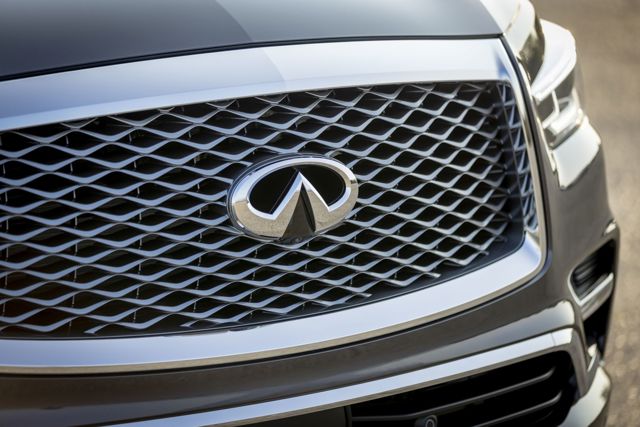 Infiniti Qx80 photo 29