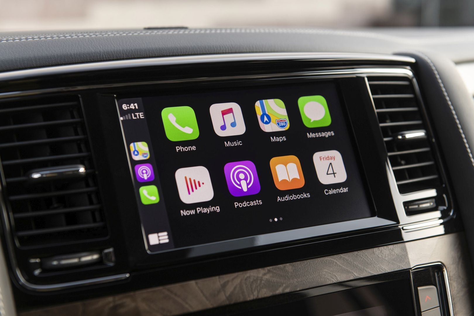 Infiniti Qx80 photo 39