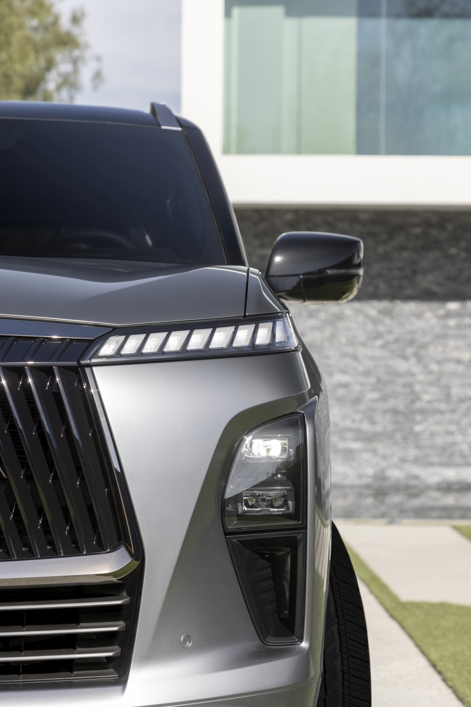 Infiniti Qx80 photo 13