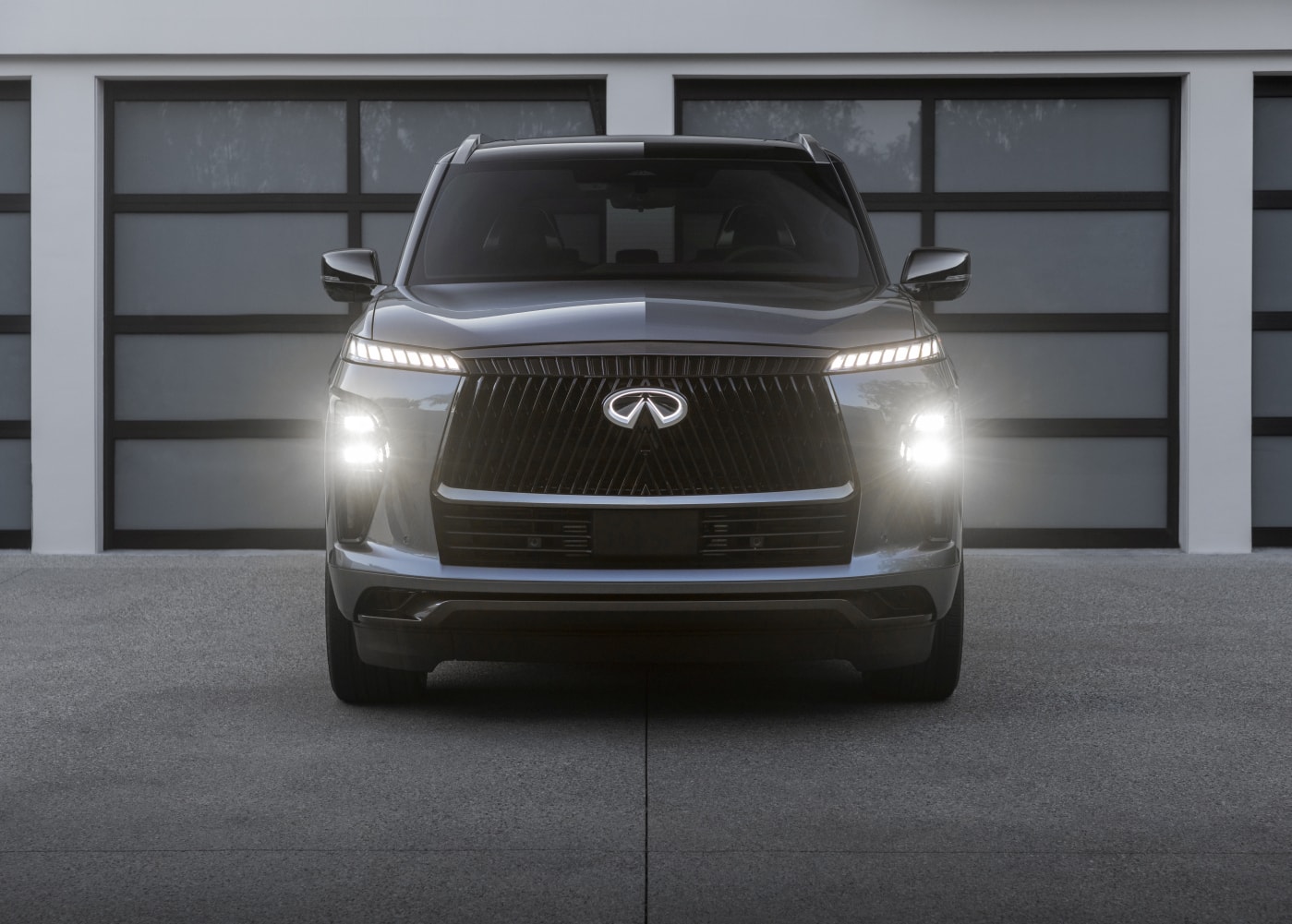Infiniti Qx80 photo 14