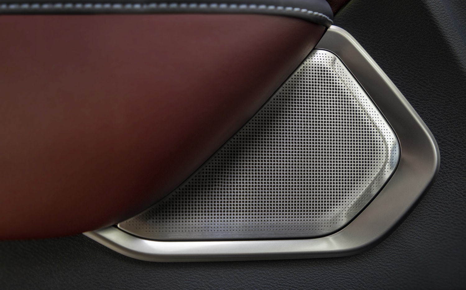 Infiniti Qx80 photo 44