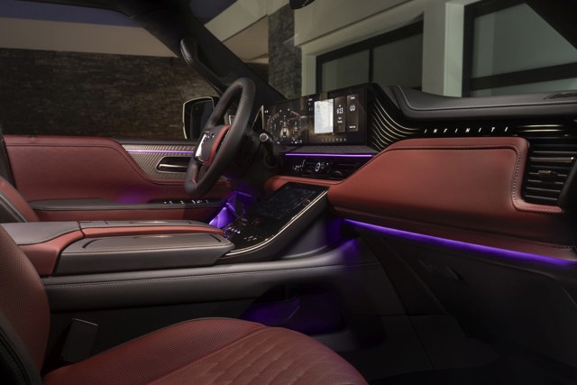 Infiniti Qx80 foto 48