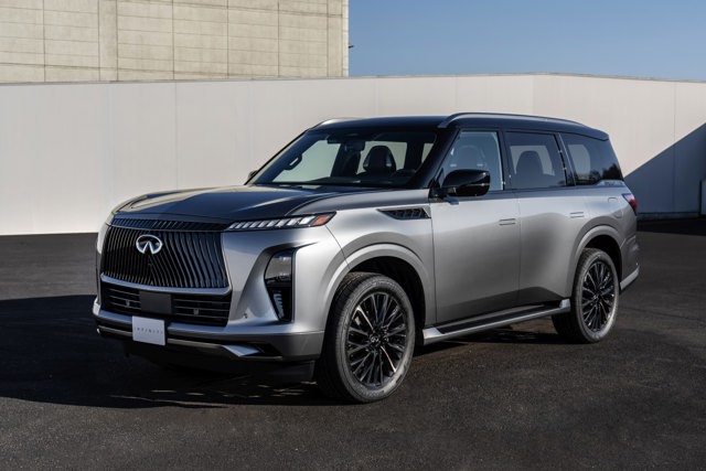 Infiniti Qx80 foto 6