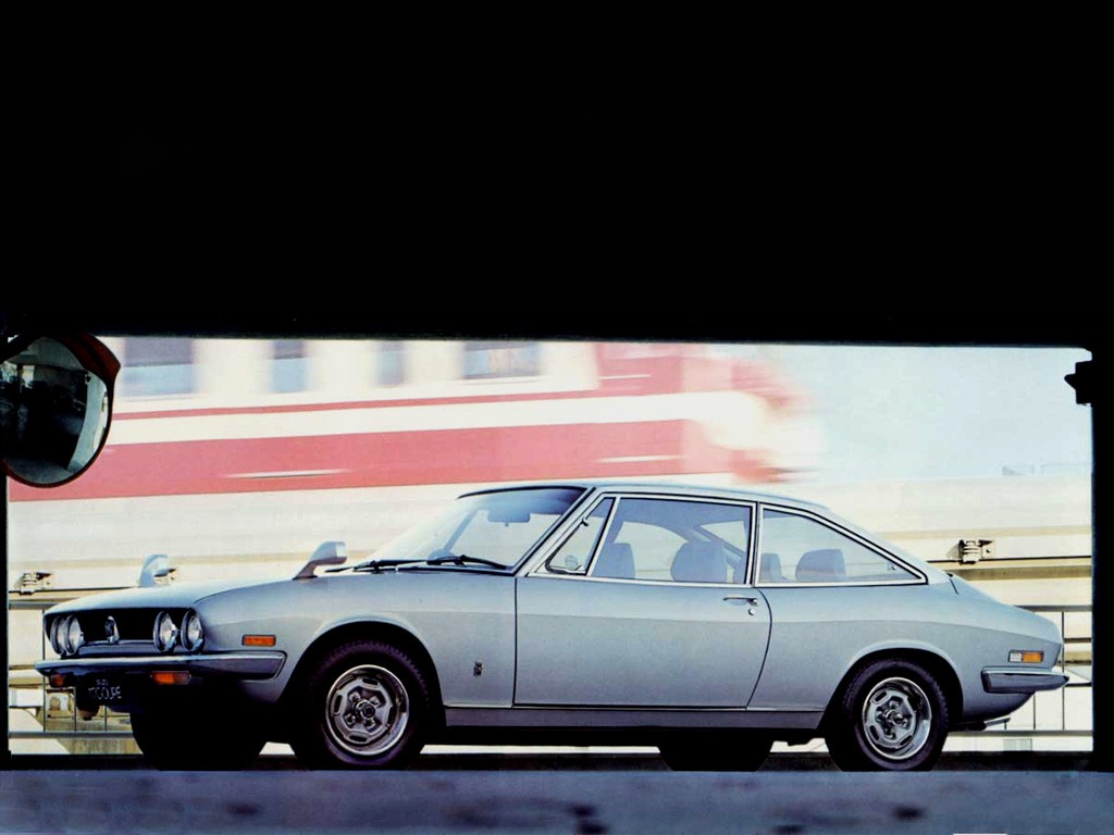 Isuzu 117 Coupe photo 10
