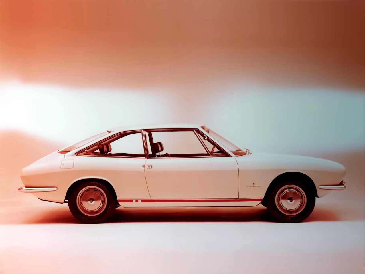 Isuzu 117 Coupe photo 13