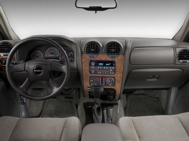 Isuzu Ascender photo 14