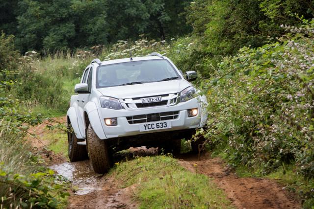 Isuzu Rodeo / D-Max photo 11