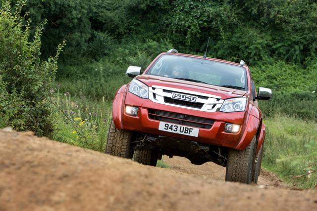 Isuzu Rodeo / D-Max photo 16